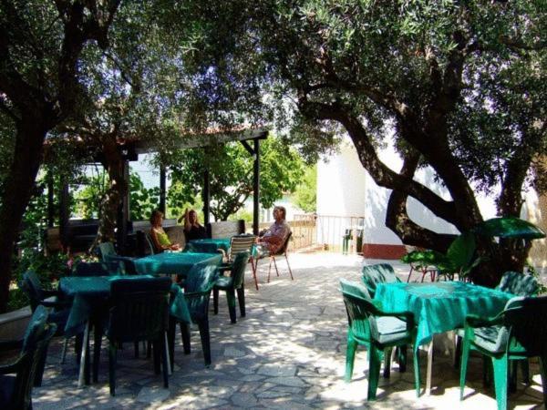 Pension Vice Gradac  Buitenkant foto